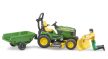 John Deere X949 kerti traktor és traktorvezető figura - Bruder 62104