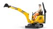 Kotrógép, mikro - JCB 8010 CTS, bábuval - Bruder 62002