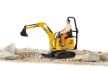 Kotrógép, mikro - JCB 8010 CTS, bábuval - Bruder 62002
