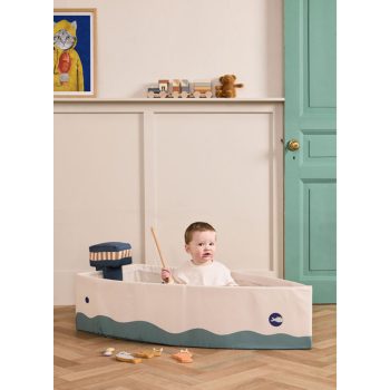 Horgászcsónak felszereléssel